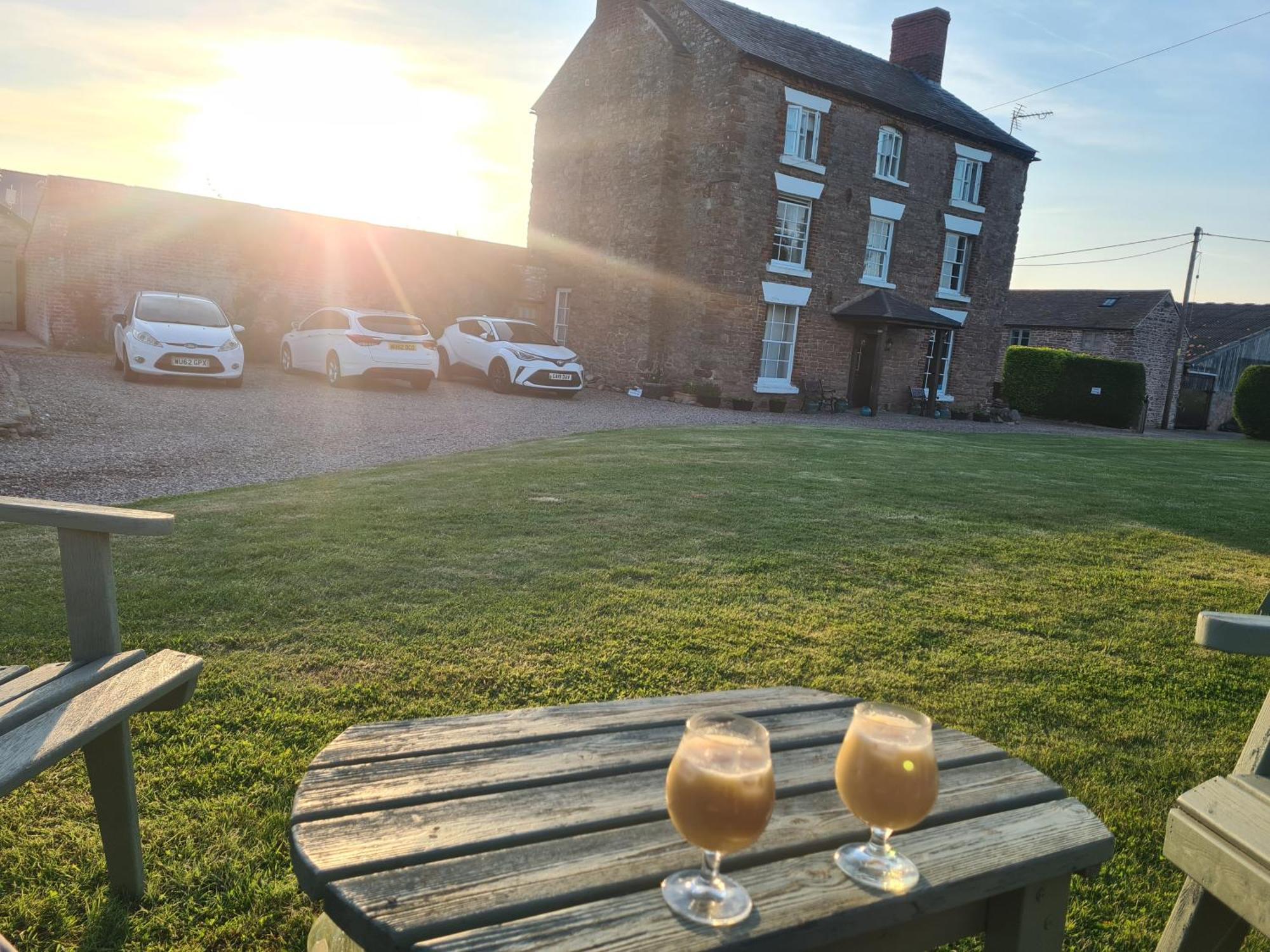 Upper Eyton Farmhouse B&B Shrewsbury Eksteriør billede